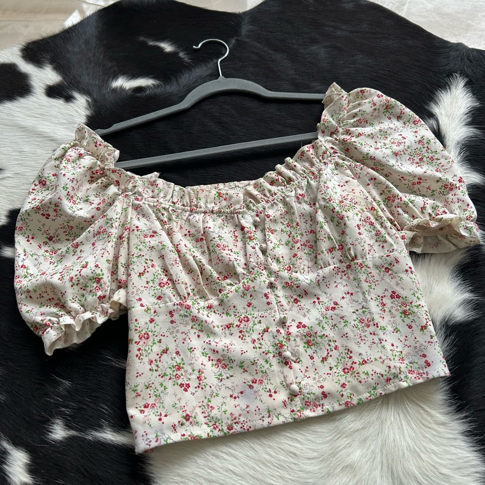 Cropped top - great condition